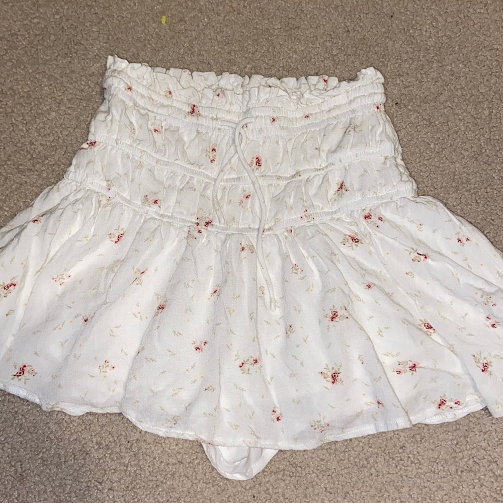 Isabellas cabinet boutique skirt with shorts underneath